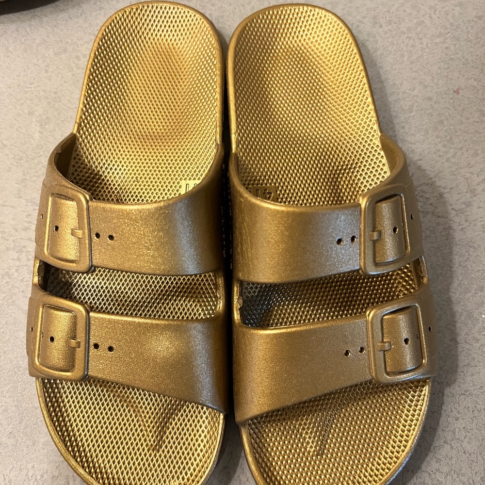 Freedom Moses Gold Waterproof Slides. New.